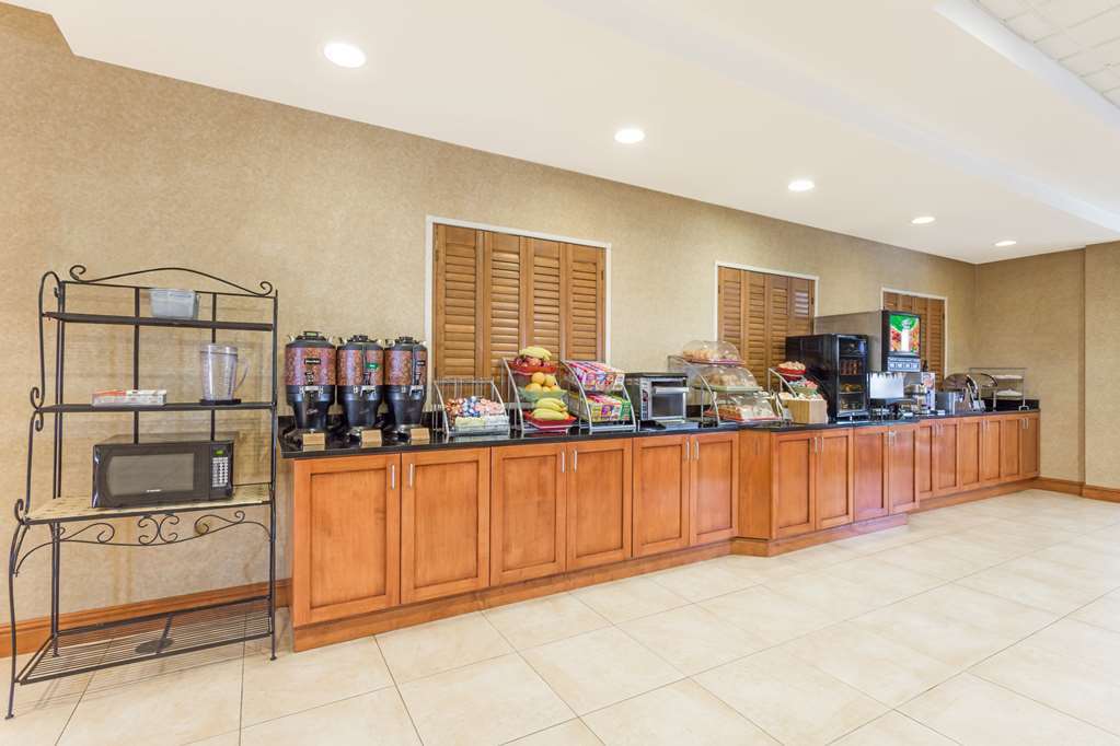 Hotel Wingate By Wyndham Stafford/Quantico Restaurant photo